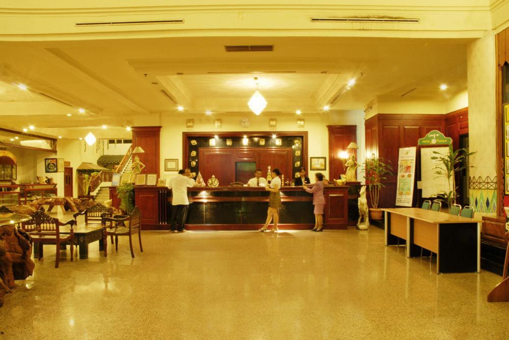 Satelit Hotel Surabaya Dış mekan fotoğraf