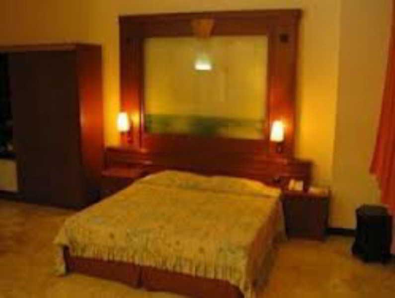 Satelit Hotel Surabaya Dış mekan fotoğraf