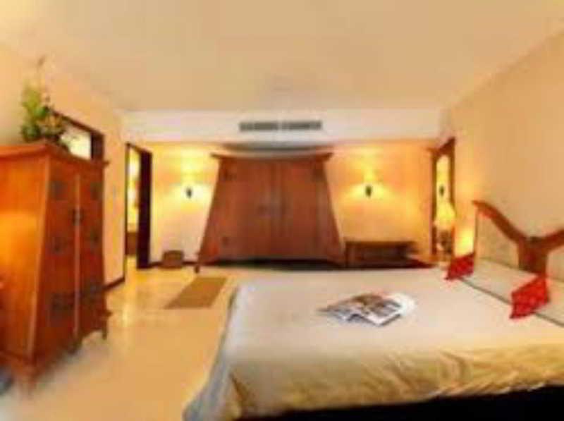 Satelit Hotel Surabaya Dış mekan fotoğraf